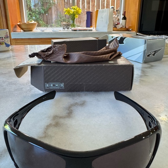 Oakley 03-700 sunglasses Antix brand new - Picture 4 of 4